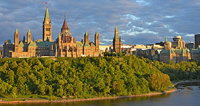 parliament building in Ottowa, Ontario at sunset
