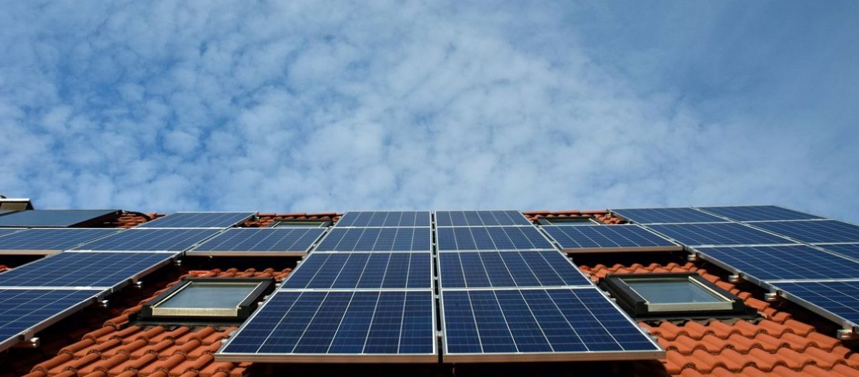 Ahorro de energía con paneles solares y sus ventajas