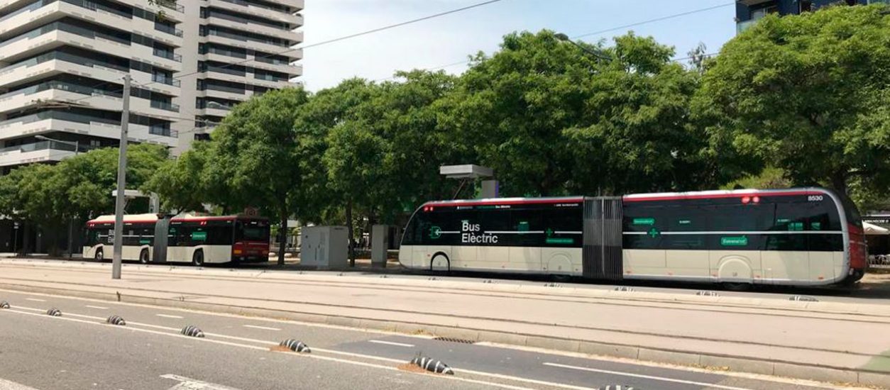 Barcelona se enchufa al autobús 100% eléctrico con Endesa X